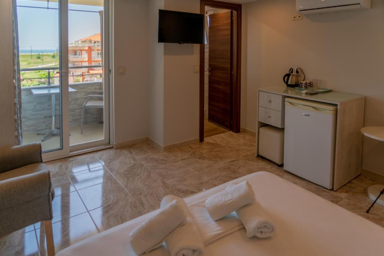Rea Hotel Paralía Extérieur photo