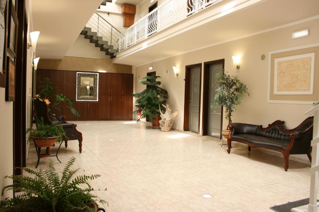 Rea Hotel Paralía Extérieur photo